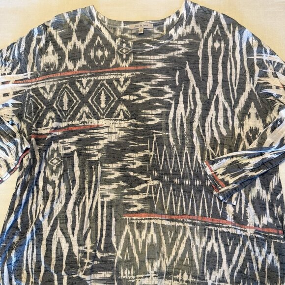 Jess & Jane Multi Contrast Gray & White Print Tunic Top - 2X - Made in the USA - Picture 3 of 4